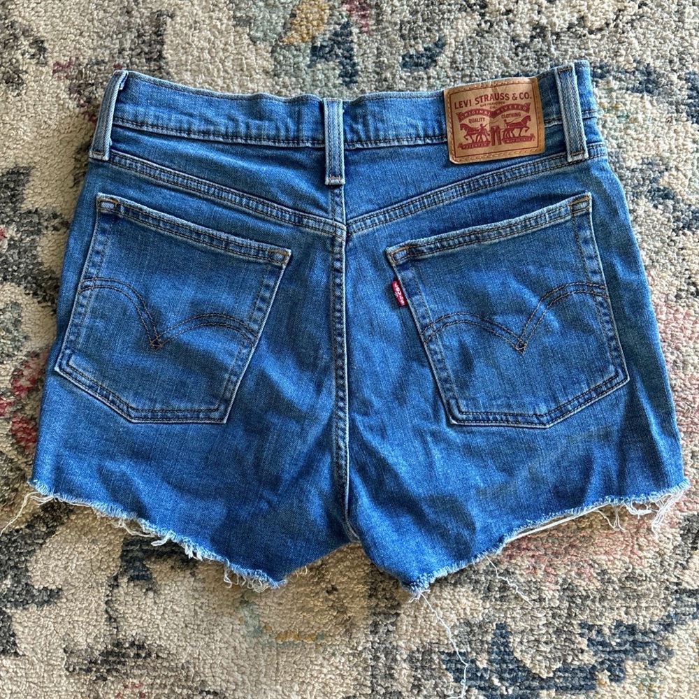 Vintage Levi’s High Rise Shorts